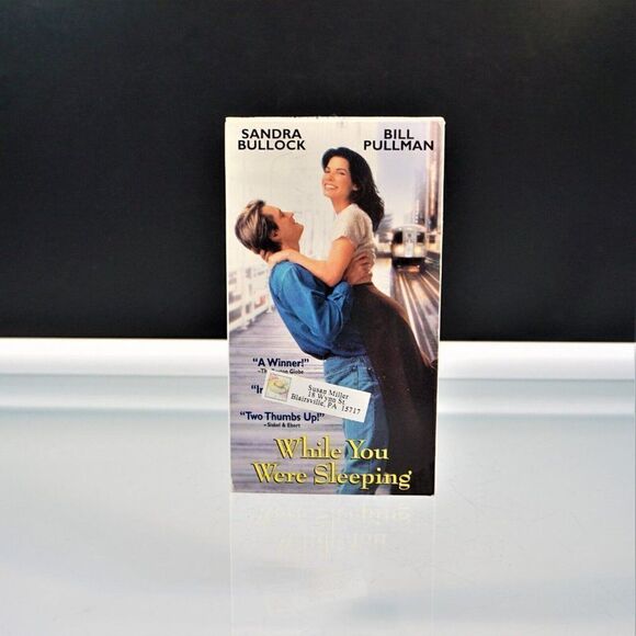 While You Were Sleeping VHS Tape 1995 Movie Sandra Bullock Bill Pullman - Picture 1 of 4